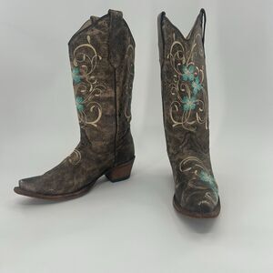 Circle G Corral Boots L5255 Multi Floral Distressed Western Snip Toe SZ 7.5